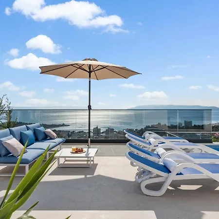 New Luxury Sagnia, 4 En-suite Bedrooms, Sea Views *