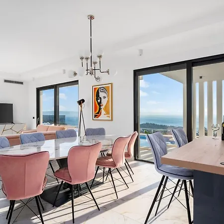 Luxury Sagnia, 4 En-suite Bedrooms, Sea Views Willa Makarska