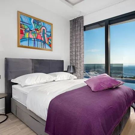 Willa Luxury Sagnia, 4 En-suite Bedrooms, Sea Views *