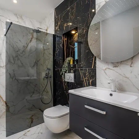 New Luxury Sagnia, 4 En-suite Bedrooms, Sea Views *