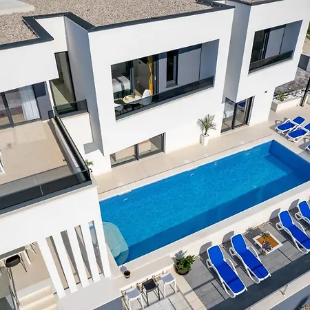 Villa New Luxury Sagnia, 4 En-suite Bedrooms, Sea Views