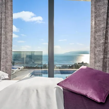 Villa New Luxury Sagnia, 4 En-suite Bedrooms, Sea Views