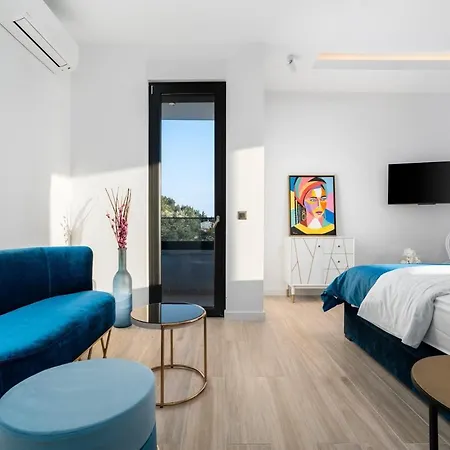 Villa New Luxury Sagnia, 4 En-suite Bedrooms, Sea Views Makarska
