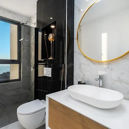 New Luxury Sagnia, 4 En-suite Bedrooms, Sea Views * Makarska