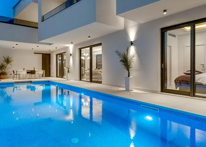 Villa Luxury Sagnia, 4 En-suite Bedrooms, Sea Views
