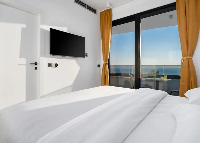 Luxury Sagnia, 4 En-suite Bedrooms, Sea Views Villa