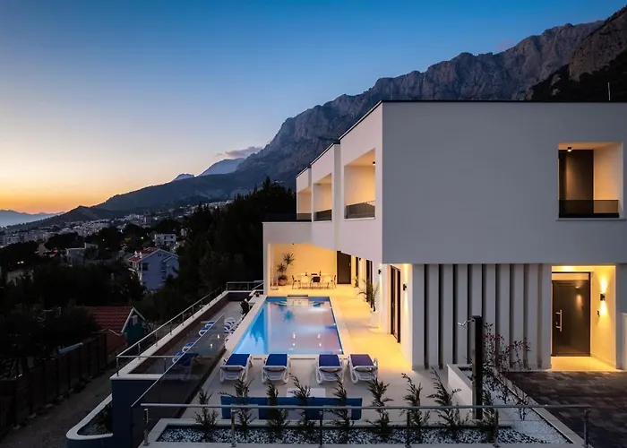Luxury Sagnia, 4 En-suite Bedrooms, Sea Views Villa *